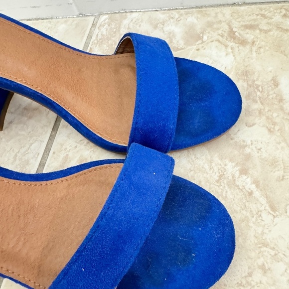 J. Adams Cobalt Blue Chunky Heels - Picture 15 of 15